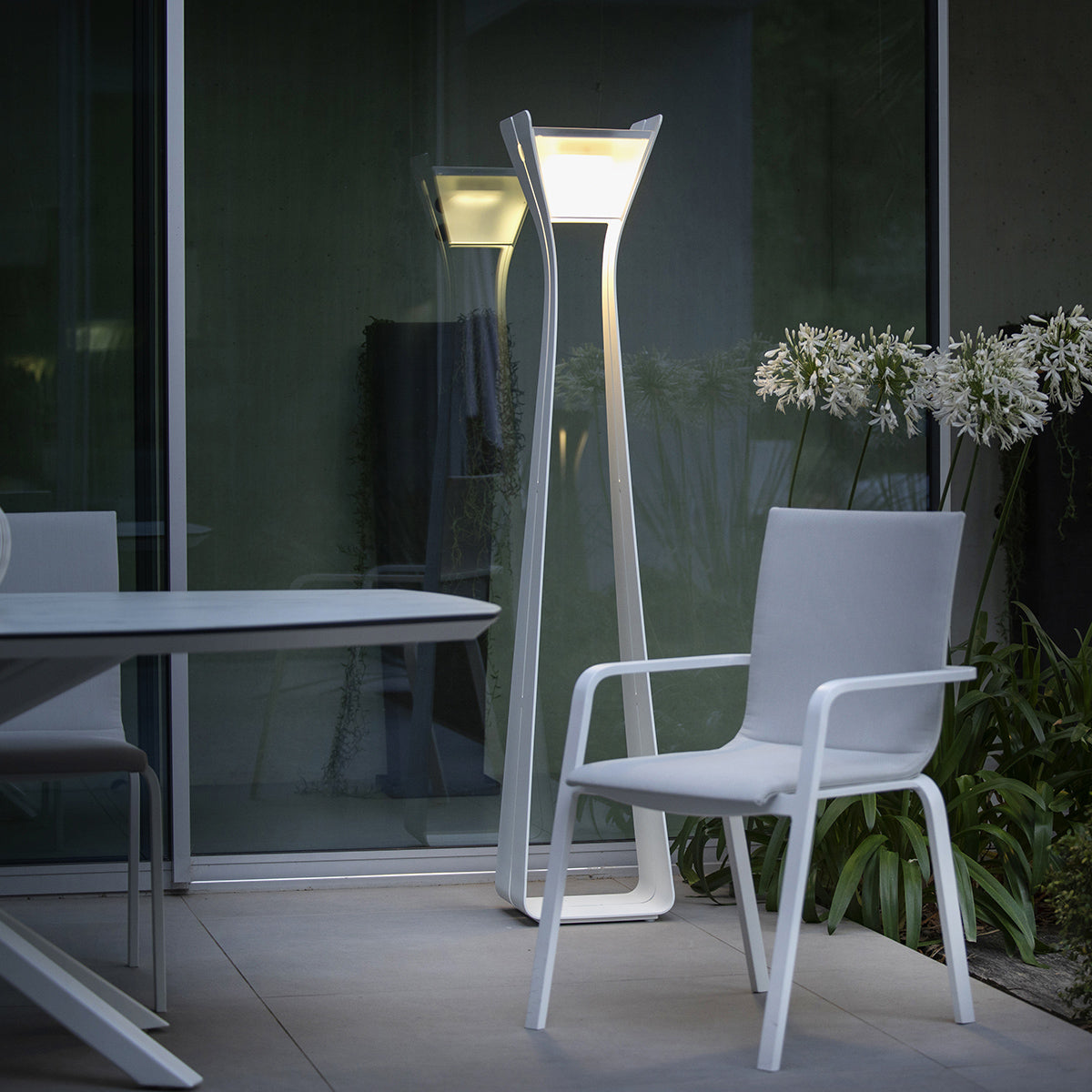 Lanterne solaire jardin Osmoz 175cm